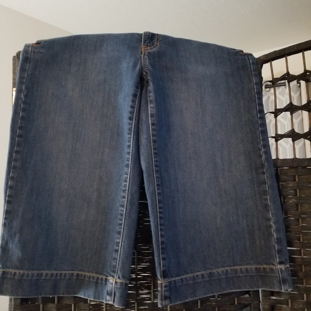 2 PAIR DEAL - GAP & LEVI'S SIZE 8 - Picture 3 of 11
